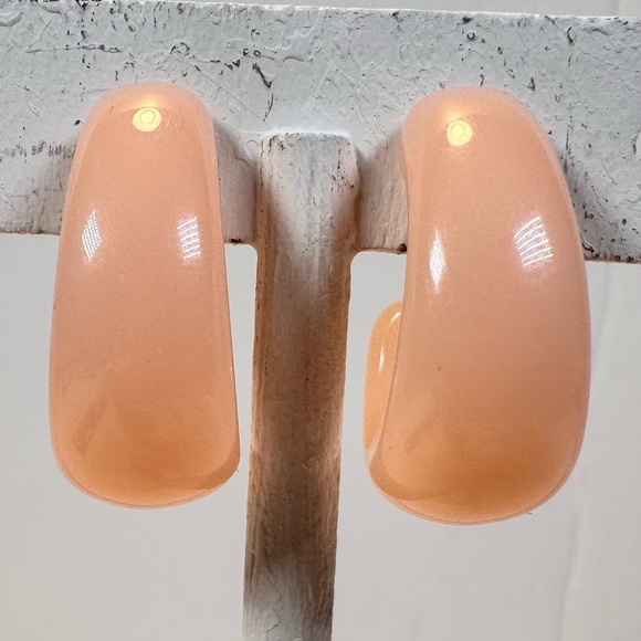 Trifari Jewelry - Vintage Crown Trifari light pink lucite oval hoop clip on earrings